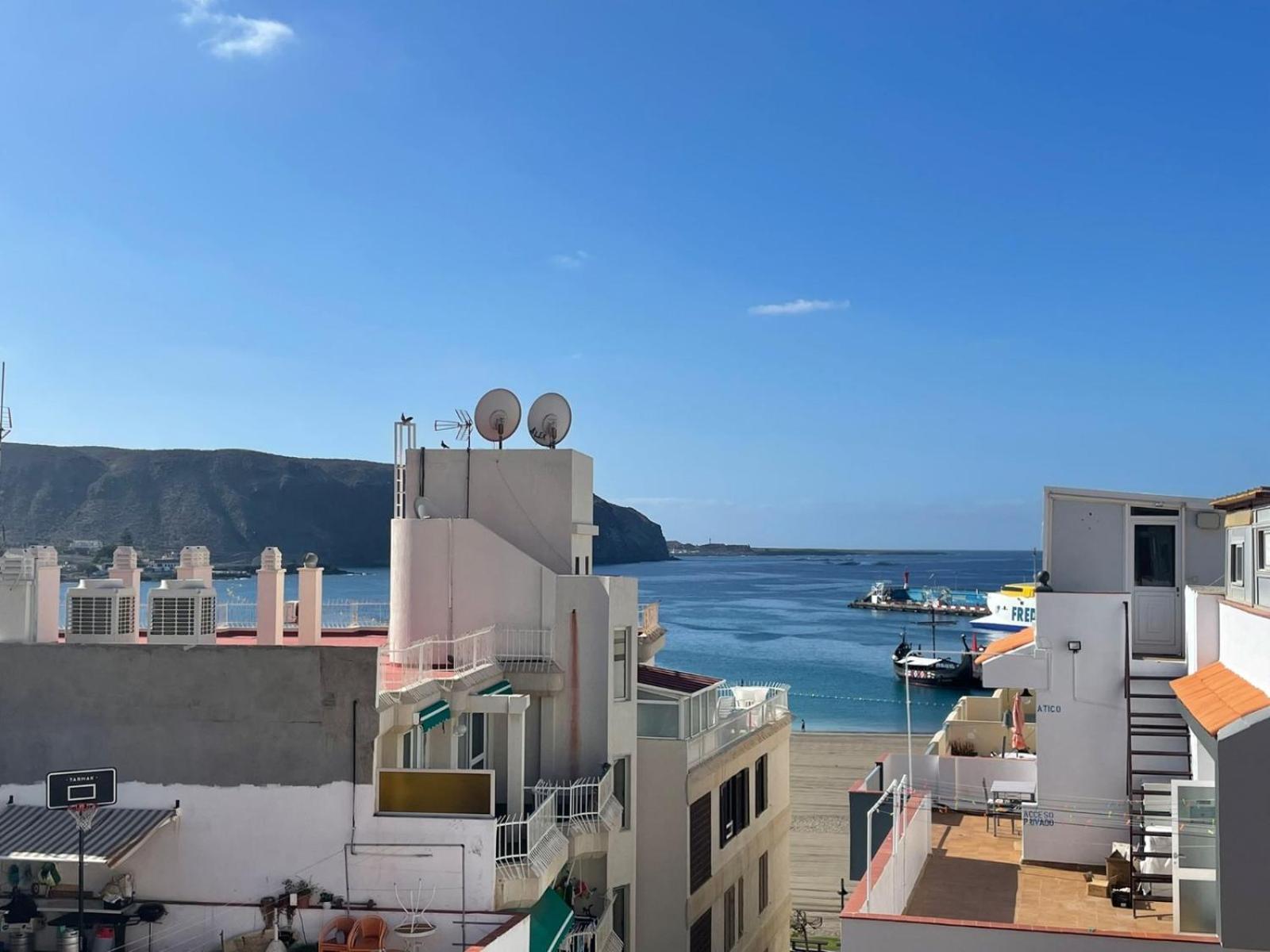 Few Steps From The Beach Hostel In Los Cristianos 아로나 외부 사진